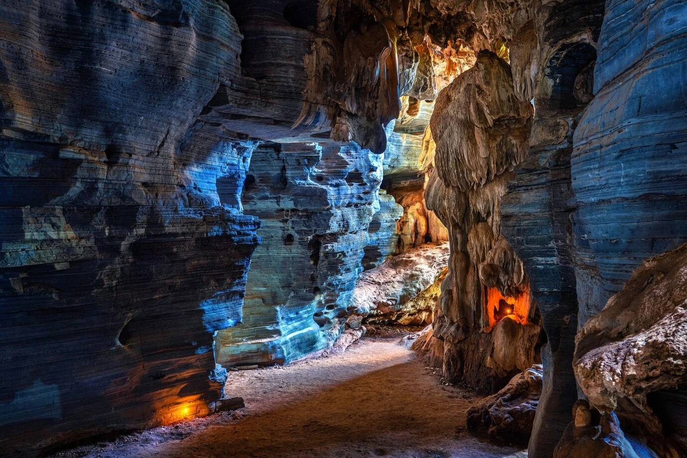 Cuevas del Pomier