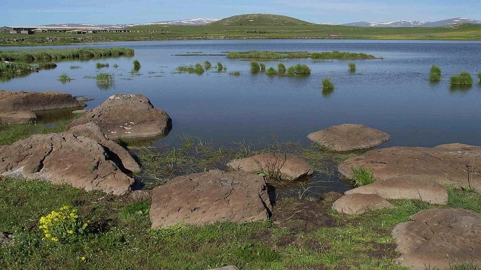 Lake Arpi